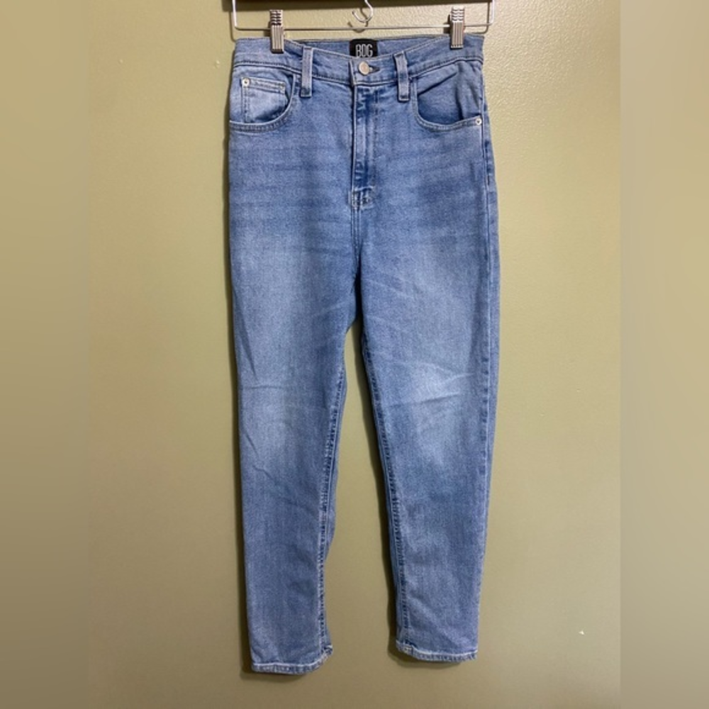 Urban Outfitters BDG Girlfriend High-Rise Cropped Jeans, Size 28